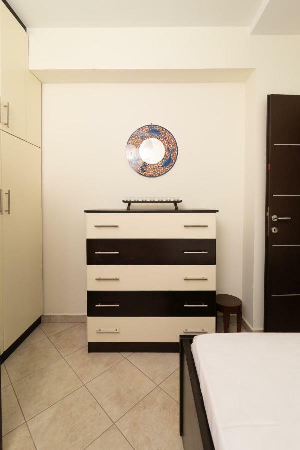 Seaview Flat Steps To The Beach Karavostasi  외부 사진