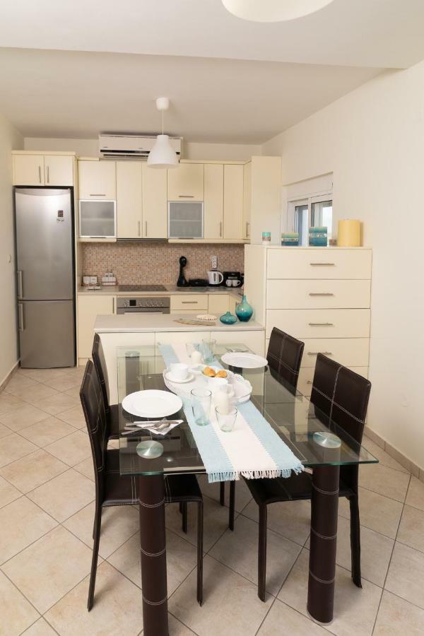 Seaview Flat Steps To The Beach Karavostasi  외부 사진